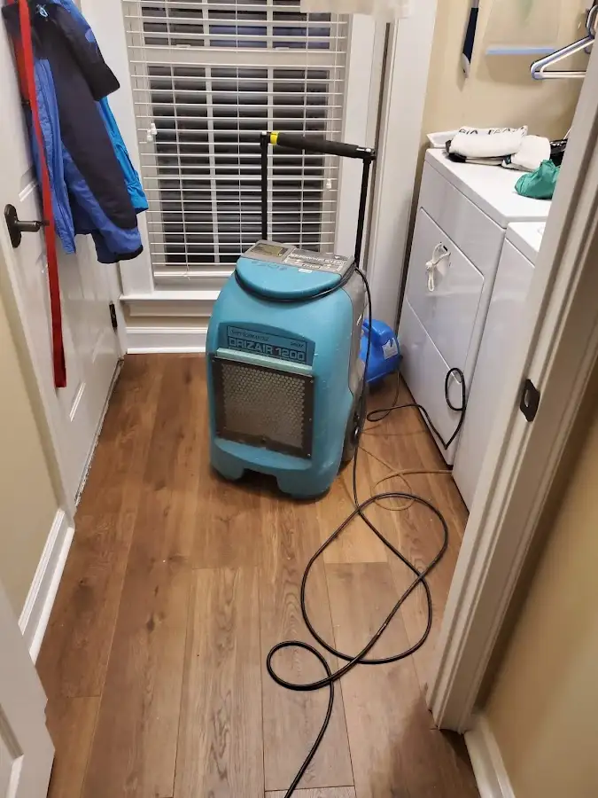 Commercial dehumidifier deployed for Crawl Space Restoration in Wilmington Island